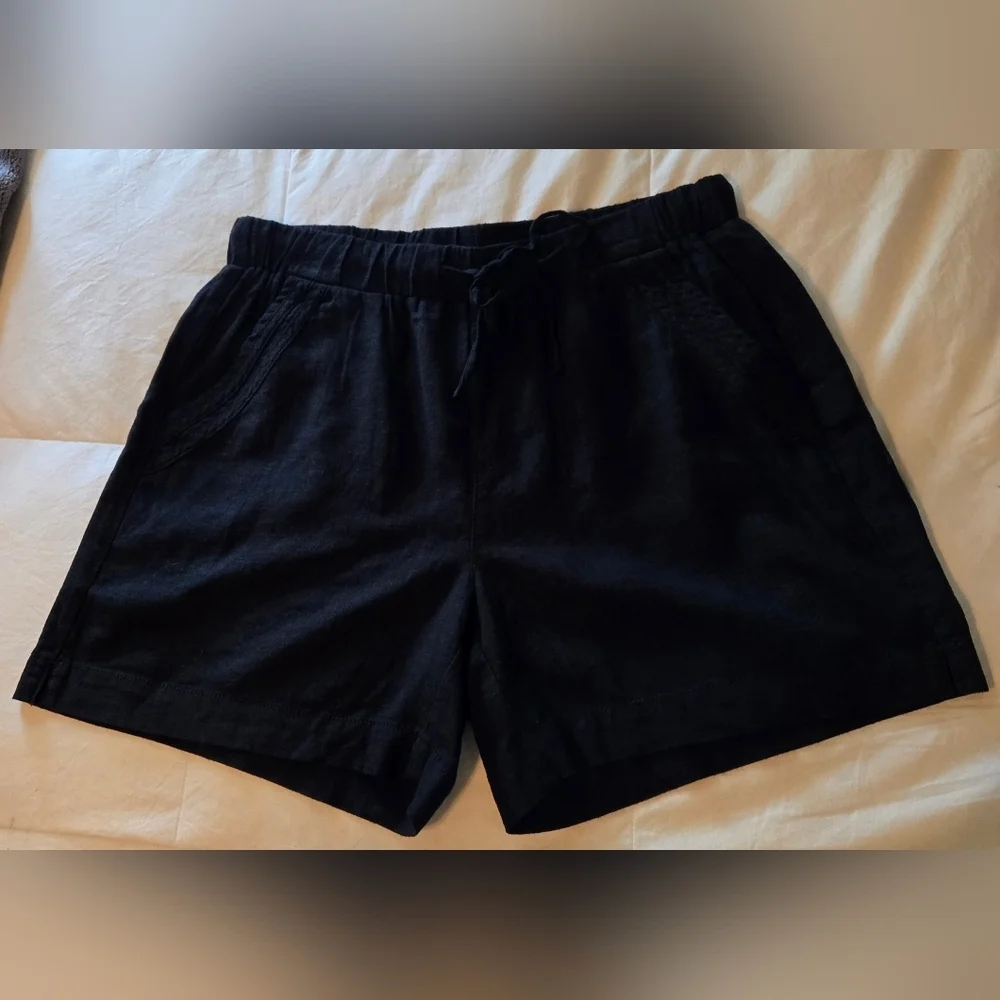 NWOT | Briggs | Women's Linen Blend Pull On Shorts | Size: Medium | Color: Black